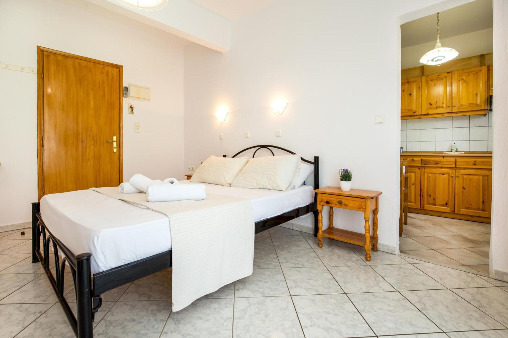 Ianos Apartments Потос Экстерьер фото