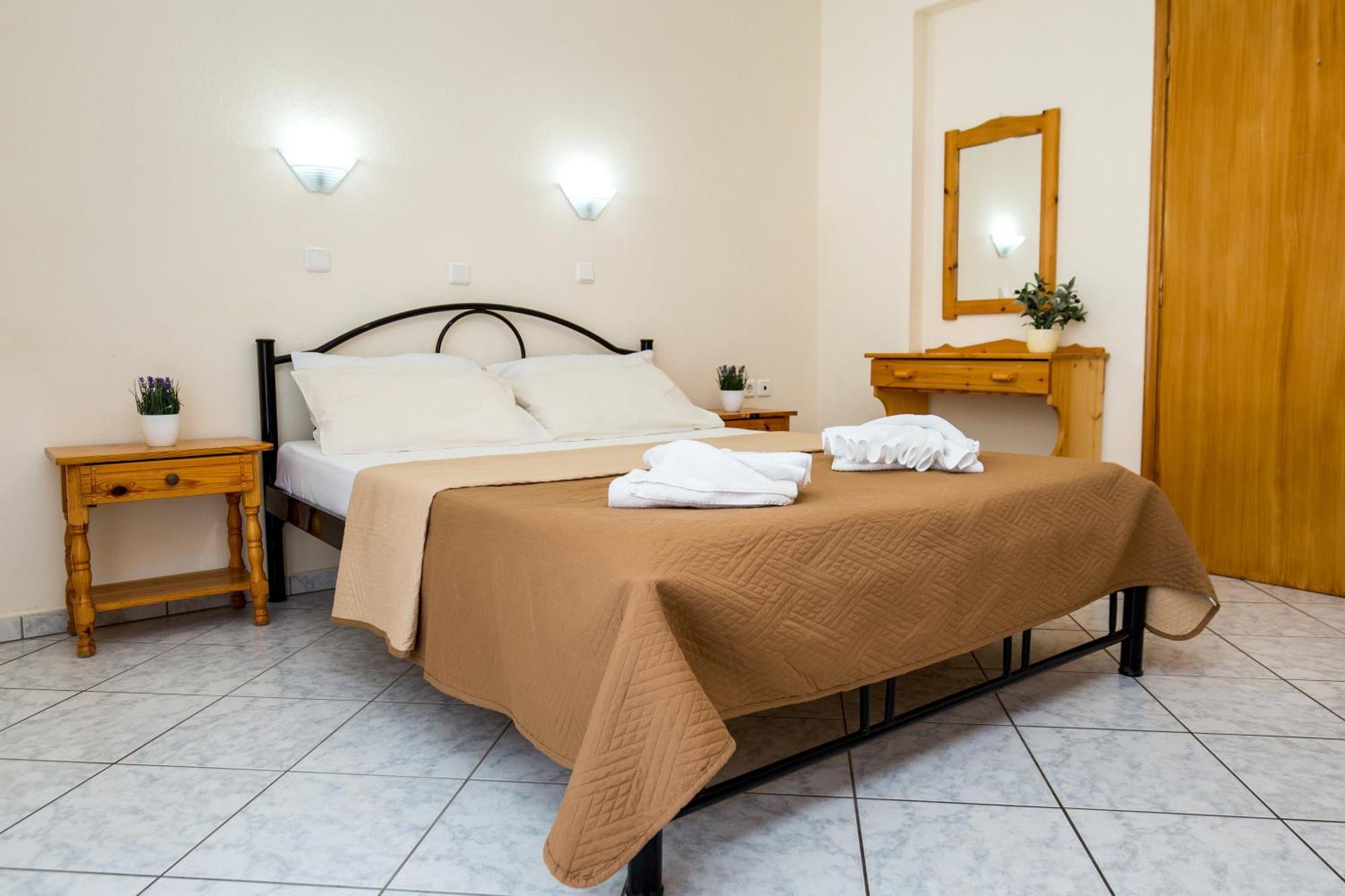 Ianos Apartments Потос Экстерьер фото