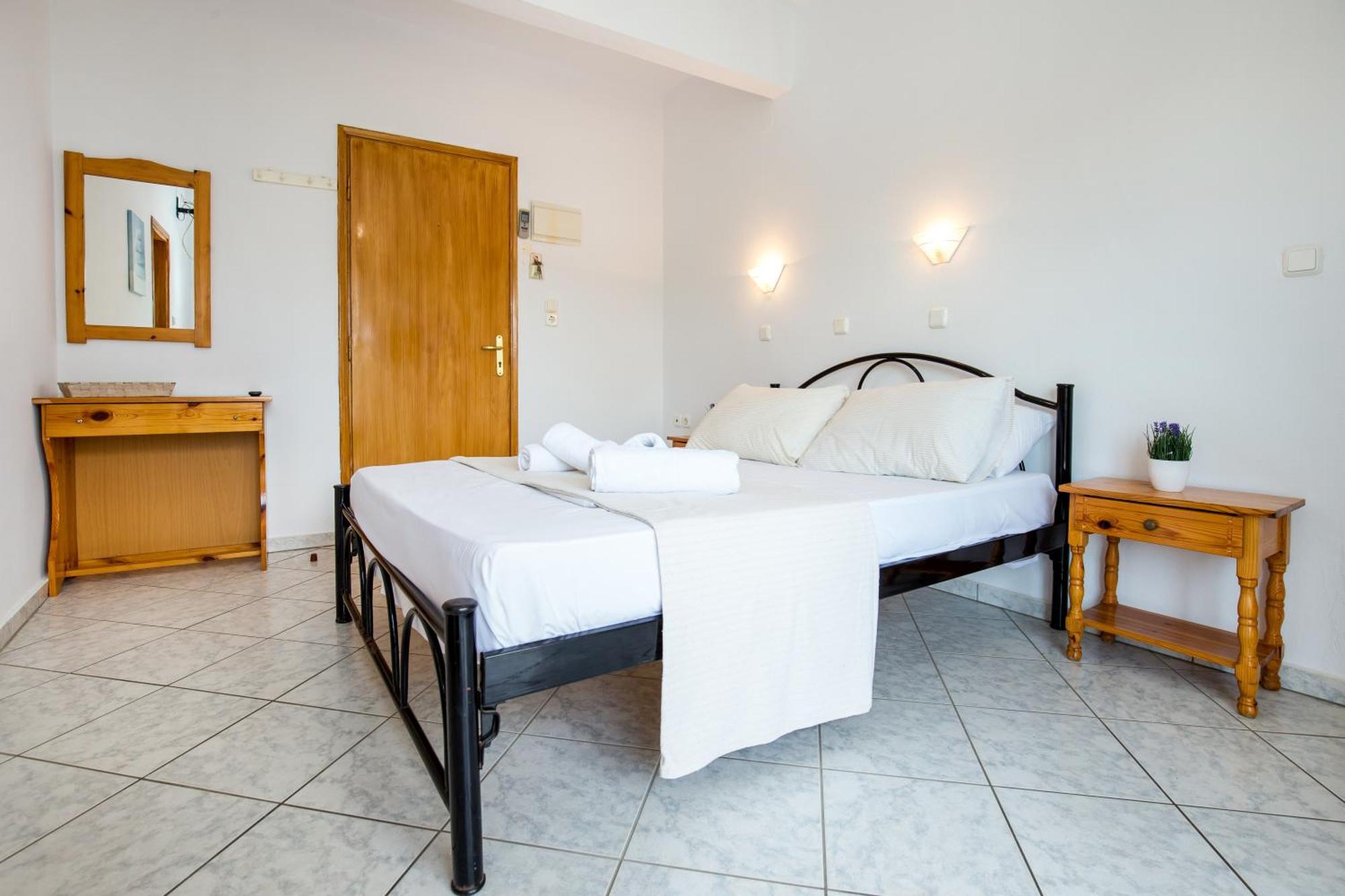 Ianos Apartments Потос Экстерьер фото